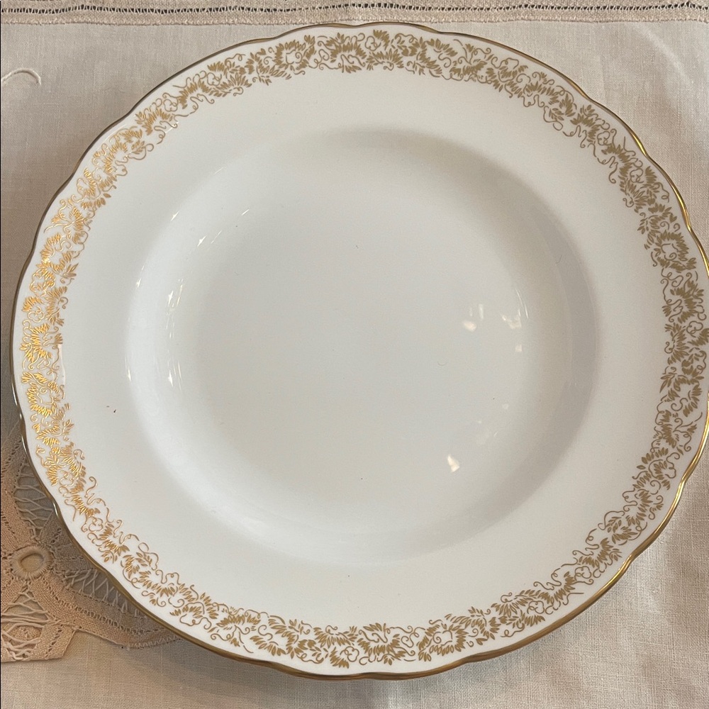 Royal Crown Derby Aves Gold Narrow Rim Salad Plate 1st Quality New Never Used